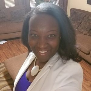 Meet your Posher, Lakeisha